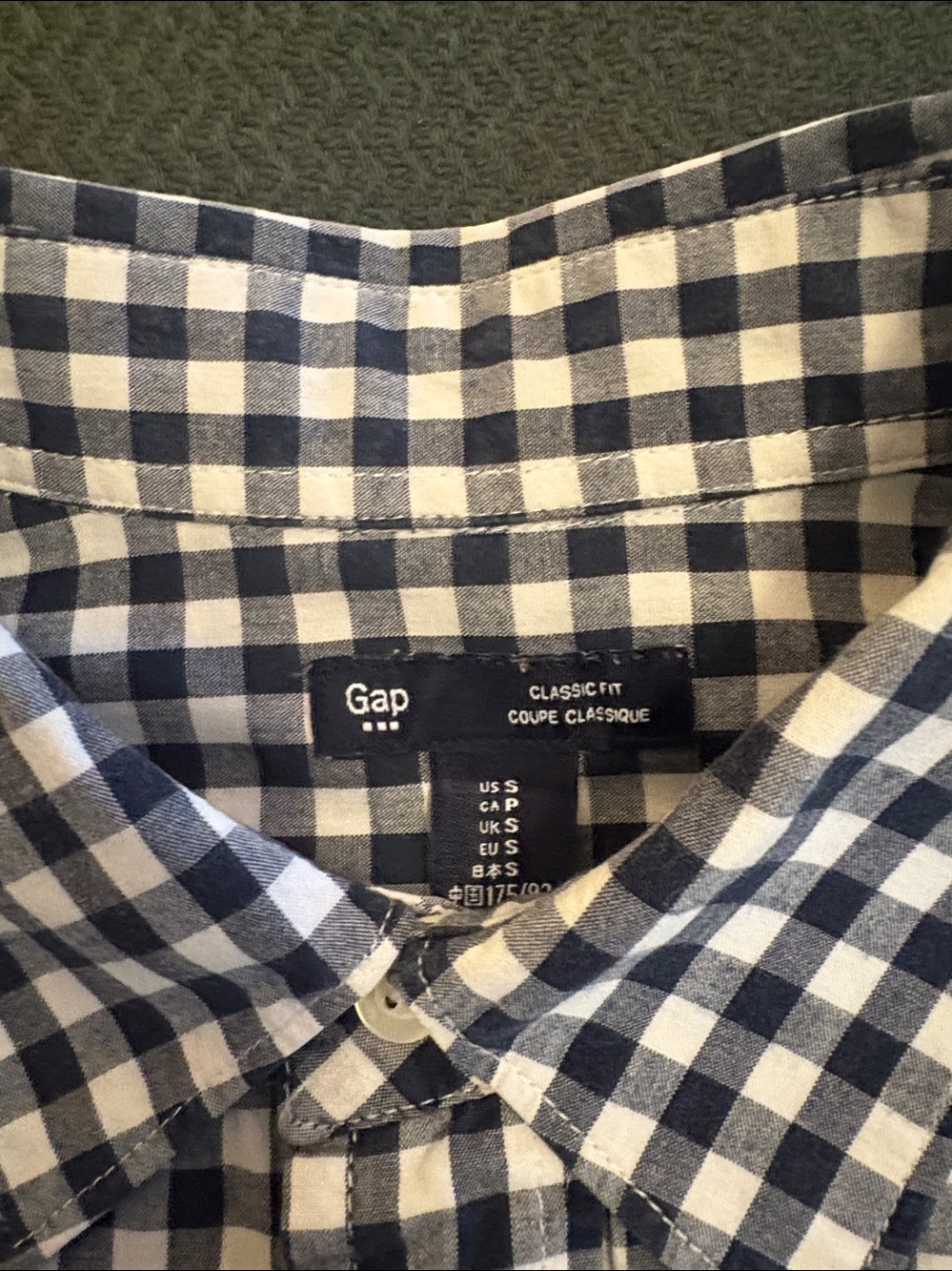 GAP Men's Navy and White Gingham Button-Down Shirt - Picture 2 of 3